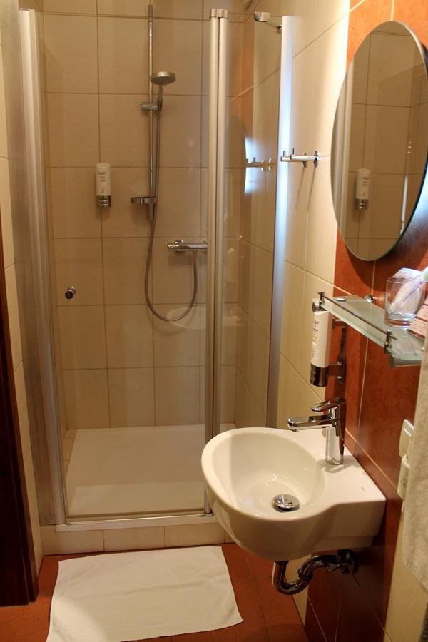 Hotel Linder Malnia Стая снимка